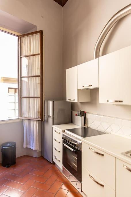 Elegant Apartment Near Piazza Della Signoria Firenze Bagian luar foto