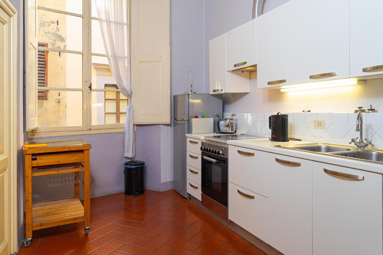 Elegant Apartment Near Piazza Della Signoria Firenze Bagian luar foto